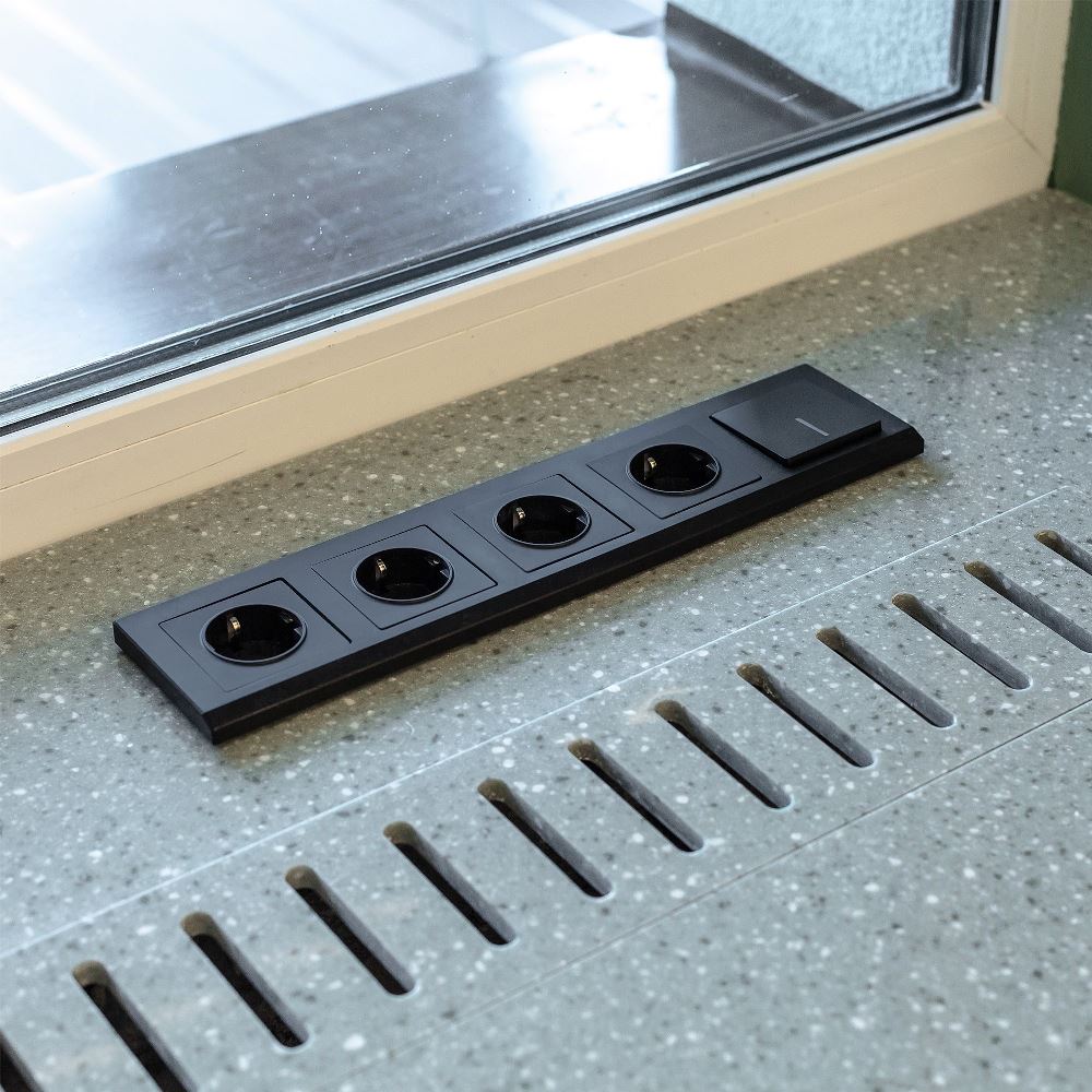 Рамка из поликарбоната Werkel Stark на 5 постов Черный W0051808 — изображение 2