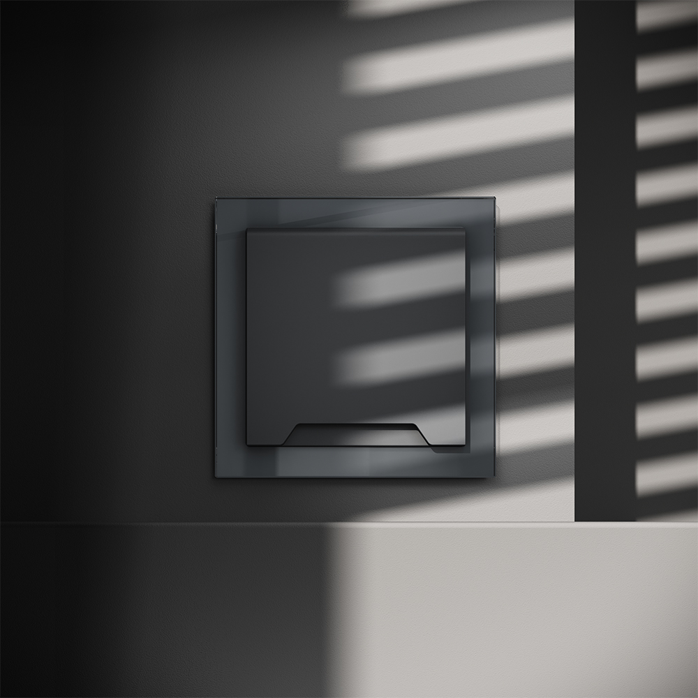 Розетка встраиваемая Voltum S70 с заземлением, защитными шторками и крышкой Графит VLS040307 — изображение 4