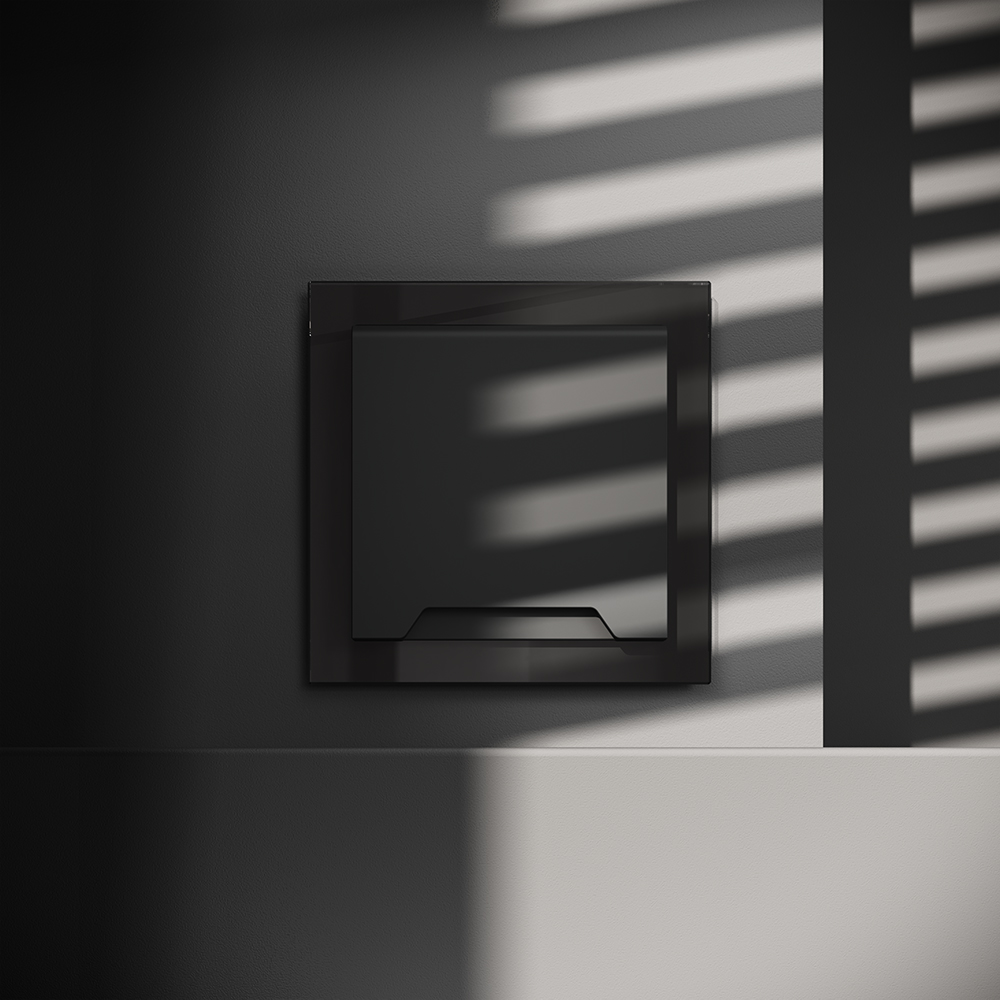 Розетка встраиваемая Voltum S70 с заземлением, защитными шторками и крышкой Черный матовый VLS040308 — изображение 4